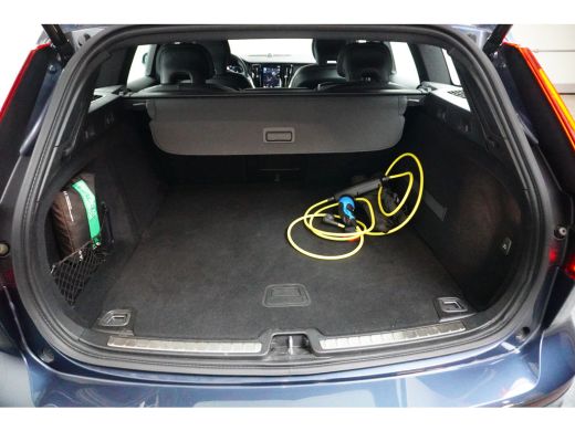 Volvo  V60 Volvo 2.0 T6 Recharge AWD Insc. | Achteruitrijcamera | Audio installatie high end | Cruise contro... ActivLease financial lease