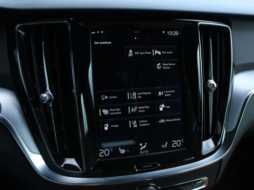 Volvo  V60 2.0 T6 Twin Engine AWD Momentum Pro NL AUTO | LEDER | CAMERA | STOELVERW | ActivLease financial lease