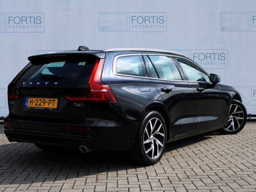Volvo  V60 2.0 T6 Twin Engine AWD Momentum Pro NL AUTO | LEDER | CAMERA | STOELVERW | ActivLease financial lease
