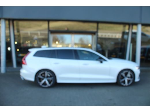 Volvo  V60 T6 AWD Ultra Dark | Styling-Pakket | Head-up Display | 360 Camera | Harman/Kardon | Panoramadak |... ActivLease financial lease