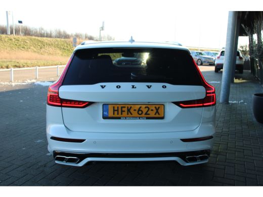 Volvo  V60 T6 AWD Ultra Dark | Styling-Pakket | Head-up Display | 360 Camera | Harman/Kardon | Panoramadak |... ActivLease financial lease
