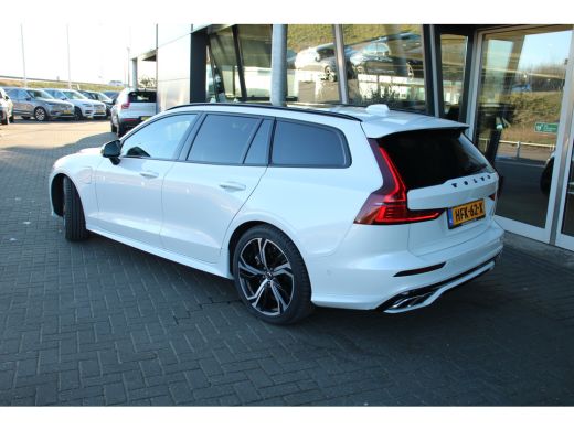 Volvo  V60 T6 AWD Ultra Dark | Styling-Pakket | Head-up Display | 360 Camera | Harman/Kardon | Panoramadak |... ActivLease financial lease
