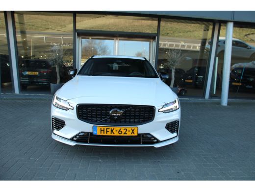 Volvo  V60 T6 AWD Ultra Dark | Styling-Pakket | Head-up Display | 360 Camera | Harman/Kardon | Panoramadak |... ActivLease financial lease