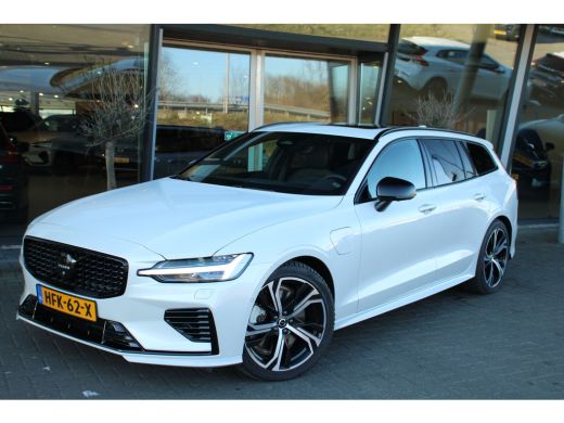 Volvo  V60 T6 AWD Ultra Dark | Styling-Pakket | Head-up Display | 360 Camera | Harman/Kardon | Panoramadak |... ActivLease financial lease
