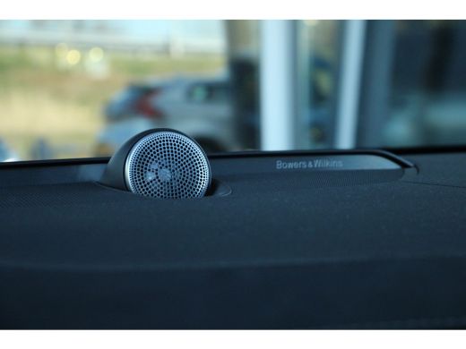 Volvo  V90 Volvo T8 AWD Ultra Dark | Luchtvering | Bowers&Wilkins | Massage+Ventilatie | Nappaleder | 360 Ca... ActivLease financial lease