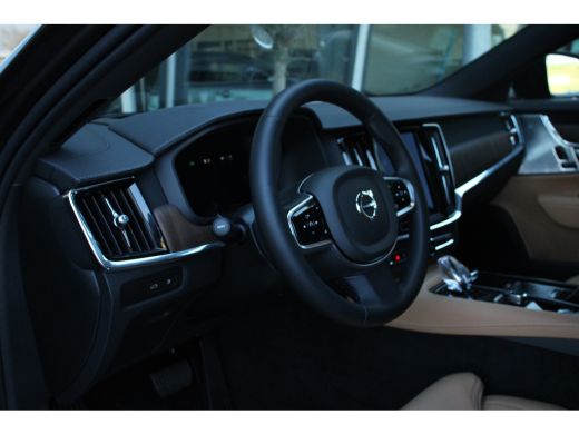Volvo  V90 Volvo T8 AWD Ultra Dark | Luchtvering | Bowers&Wilkins | Massage+Ventilatie | Nappaleder | 360 Ca... ActivLease financial lease