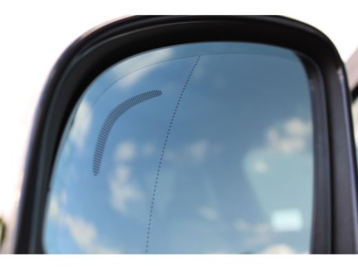Volvo  XC40 1.5 T4 Recharge R-Design Expression | 360° Camera | Elektrisch glazen panorama-dak | Elektrisch v... ActivLease financial lease