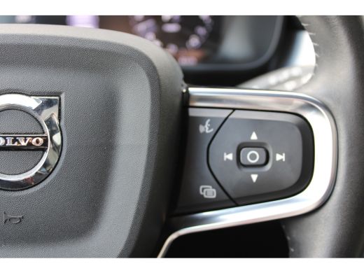 Volvo  XC40 1.5 T4 Recharge R-Design Expression | 360° Camera | Elektrisch glazen panorama-dak | Elektrisch v... ActivLease financial lease
