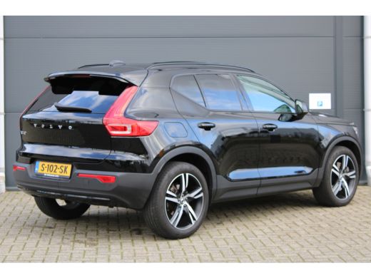 Volvo  XC40 1.5 T4 Recharge R-Design Expression | 360° Camera | Elektrisch glazen panorama-dak | Elektrisch v... ActivLease financial lease