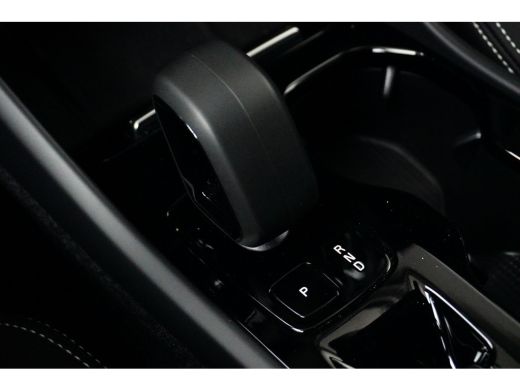 Volvo  XC40 Volvo 1.5 T5 Recharge Plus Dark | Blis | Elektrisch bedienbare stoel | Stoel + Stuurverw | Harman... ActivLease financial lease