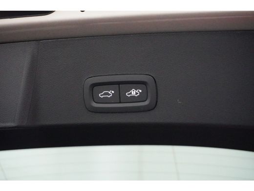 Volvo  XC40 Volvo 1.5 T5 Recharge Plus Dark | Blis | Elektrisch bedienbare stoel | Stoel + Stuurverw | Harman... ActivLease financial lease
