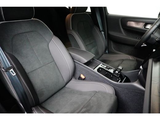 Volvo  XC40 Volvo 1.5 T5 Recharge Plus Dark | Blis | Elektrisch bedienbare stoel | Stoel + Stuurverw | Harman... ActivLease financial lease