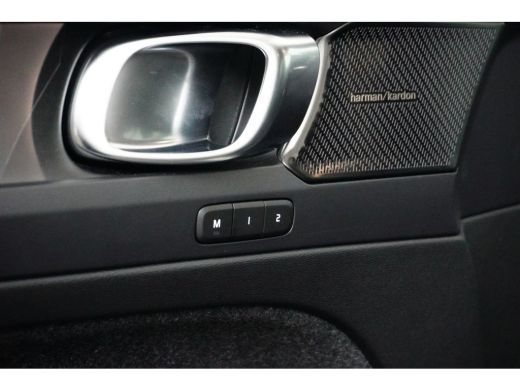 Volvo  XC40 Volvo 1.5 T5 Recharge Plus Dark | Blis | Elektrisch bedienbare stoel | Stoel + Stuurverw | Harman... ActivLease financial lease