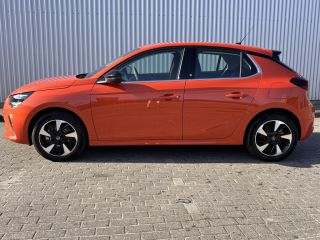 Opel CORSA-E Opel Elegance-e | 11 kW boordlader | 16" Lichtmetalen velgen, 8 spaaks met 195/55 R16 banden | 3-...