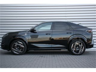 Peugeot E-3008 Peugeot 73KWH GT AVANTAGE 214PK / NAVI / LEDER / CLIMA / FULL-LED / 20" LMV / KEYLESS / WARMTEPOM...