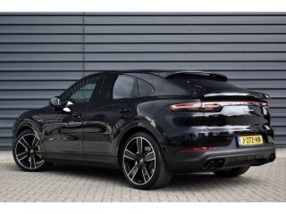 Porsche Cayenne Coupé 3.0 E-Hybrid 462pk | Panoramadak | ACC | Matrix PDLS+ | Bose | 22'' Velgen | 360 Camera | Trekhaak |