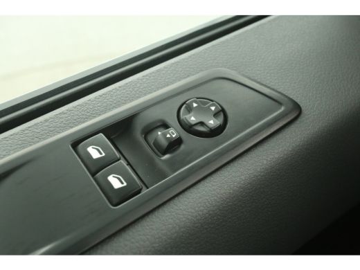 Citroën Jumpy 2.0 BlueHDI L3H1 Airco Cruise Carplay LED Parkeersensoren 3 Persoons Elektrpakket ActivLease financial lease