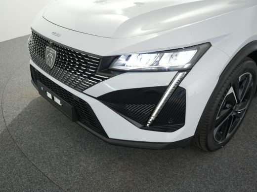 Peugeot 408 Peugeot Allure | Climate control met links/rechts gescheiden regeling en high efficiëncy koolstof... ActivLease financial lease