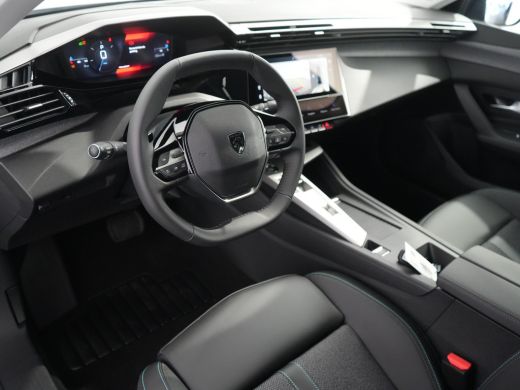 Peugeot 408 Peugeot Allure | Climate control met links/rechts gescheiden regeling en high efficiëncy koolstof... ActivLease financial lease