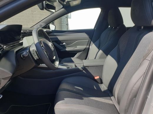 Peugeot 408 Peugeot GT | 19" lichtmetalen velgen 'GRAPHITE' | Adaptieve cruise control | Climate control met ... ActivLease financial lease
