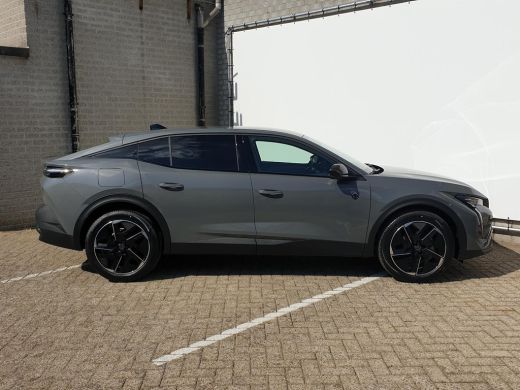 Peugeot 408 Peugeot GT | 19" lichtmetalen velgen 'GRAPHITE' | Adaptieve cruise control | Climate control met ... ActivLease financial lease