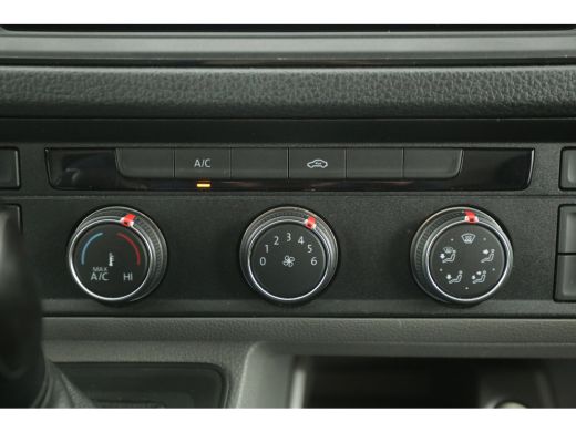 Volkswagen Crafter 35 2.0 TDI L3H2 DSG Automaat 141PK Airco Camera Carplay Cruise Navigatie 3 Persoons ActivLease financial lease