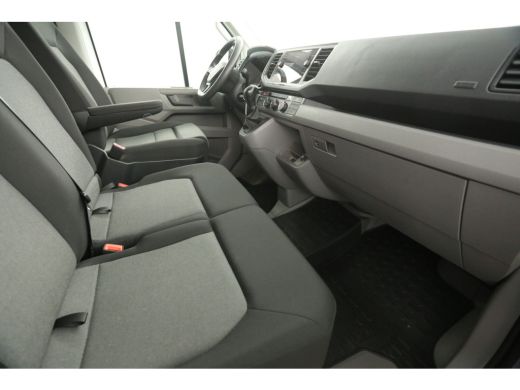 Volkswagen Crafter 35 2.0 TDI L3H2 DSG Automaat 141PK Airco Camera Carplay Cruise Navigatie 3 Persoons ActivLease financial lease