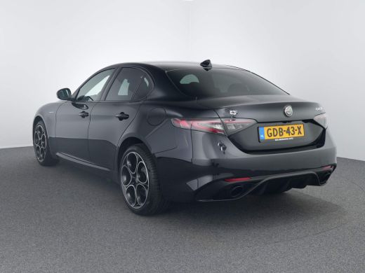 Alfa Romeo Giulia 2.0 T GME AWD Veloce | 10-voudig electrisch verstelbare bestuurdersstoel met geheugenfunctie | Ap... ActivLease financial lease