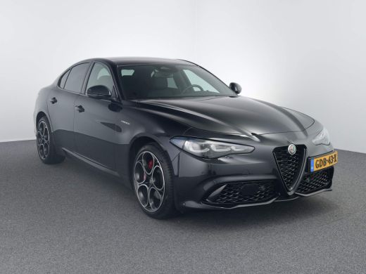 Alfa Romeo Giulia 2.0 T GME AWD Veloce | 10-voudig electrisch verstelbare bestuurdersstoel met geheugenfunctie | Ap... ActivLease financial lease