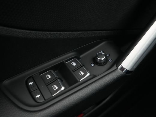 Audi Q2 35 TFSI S Edition S Line Navigatie Black Edition Virtual Cockpit ActivLease financial lease