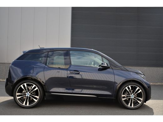 BMW i3 S Executive 120Ah/ 42 kWh/184pk/3-Fase/20"/W-pomp/Loft ActivLease financial lease