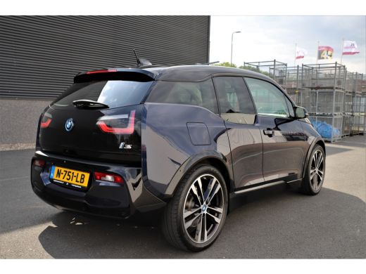 BMW i3 S Executive 120Ah/ 42 kWh/184pk/3-Fase/20"/W-pomp/Loft ActivLease financial lease