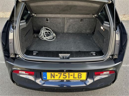 BMW i3 S Executive 120Ah/ 42 kWh/184pk/3-Fase/20"/W-pomp/Loft ActivLease financial lease