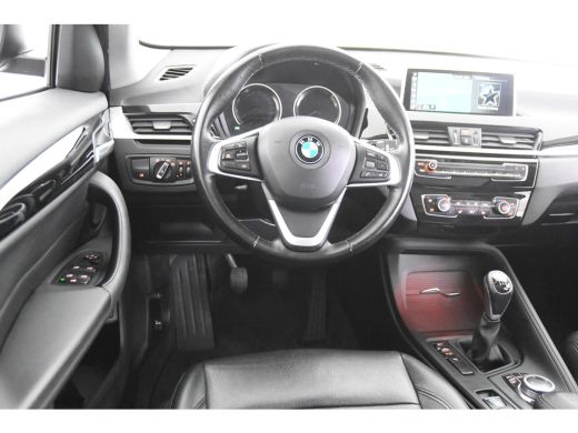 BMW X1 sDrive18i *1ste Eigenaar*Leer*Panoramadak*Stoelverwarming* ActivLease financial lease