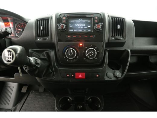 Citroën Jumper 30 2.0 BlueHDi L2H2 Airco Camera Cruise PDC 3 Persoons Elektrpakket ActivLease financial lease