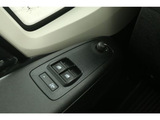 Citroën Jumper 30 2.0 BlueHDi L2H2 Airco Camera Cruise PDC 3 Persoons Elektrpakket ActivLease financial lease