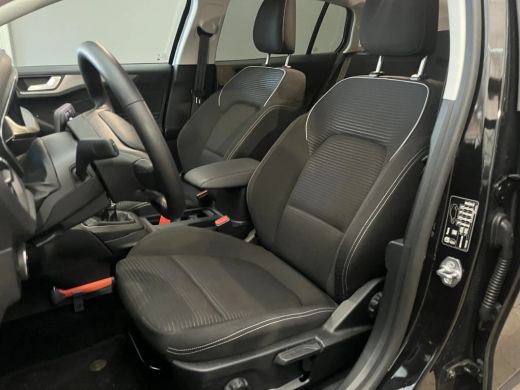 Ford FOCUS Wagon Ford 1.0 EcoBoost Hybrid Titanium | Sync 4! | Breedbeeld Navi | Winter Pakket | ActivLease financial lease