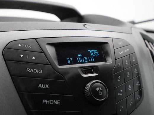 Ford Transit 350 2.0 TDCI L2H1 DC Ambiente Bluetooth Metallic Radio Kunstleder ActivLease financial lease