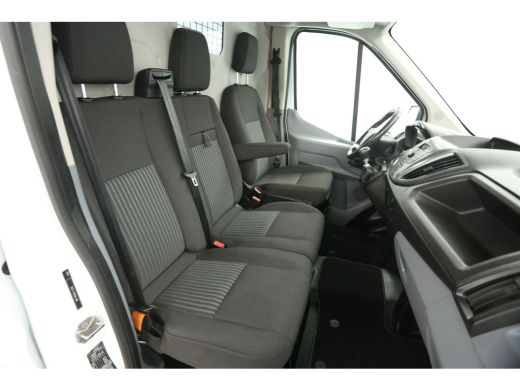 Ford Transit 350 2.0 TDCI L2H2 Trend 170PK Airco Cruise LED 2xSchuifdeur PDC 3 Persoons Stoelverw. Treeplank ActivLease financial lease