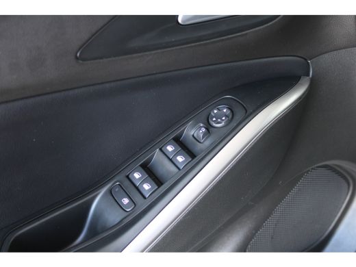 Opel Grandland Opel Ultimate 4x4 300pk | LEDER | Led matrix | Navi | ActivLease financial lease