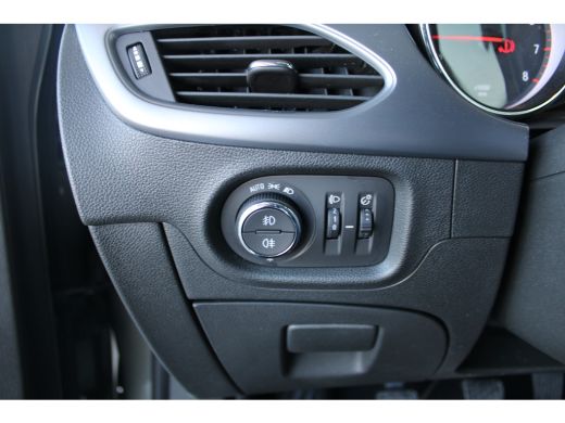 Opel Grandland Opel Ultimate 4x4 300pk | LEDER | Led matrix | Navi | ActivLease financial lease