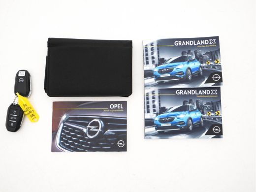 Opel Grandland X 1.2 Turbo Business Executive+-Pack LEATHER-MICROFIBRE | FULL-LED | NAVI-FULLMAP | CAMERA | KEYLES... ActivLease financial lease