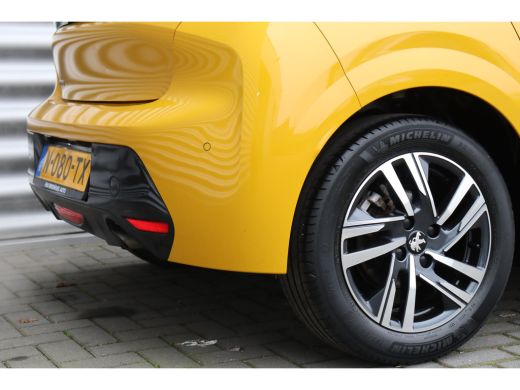 Peugeot 208 1.2 PURETECH 100PK ALLURE / NAVI / LEDER / CLIMA / FULL-LED / 16" LMV / 1E EIGENAAR / NIEUWSTAAT !! ActivLease financial lease