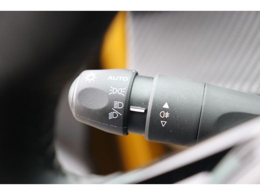 Peugeot 208 1.2 PURETECH 100PK ALLURE / NAVI / LEDER / CLIMA / FULL-LED / 16" LMV / 1E EIGENAAR / NIEUWSTAAT !! ActivLease financial lease