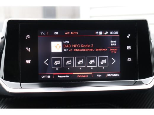 Peugeot 208 1.2 PURETECH 100PK ALLURE / NAVI / LEDER / CLIMA / FULL-LED / 16" LMV / 1E EIGENAAR / NIEUWSTAAT !! ActivLease financial lease