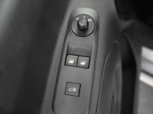 Peugeot Partner 1.5 BlueHDi 130 S&S L1 | Apple CarPlay/Android Auto | Cruise control | Houten vloer in laadruimte ActivLease financial lease