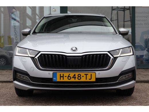 Skoda Octavia Combi 1.5 TSI First Edition | Stoelverwarming | Parkeersensoren | Navigatie | Apple Carplay/Andro... ActivLease financial lease