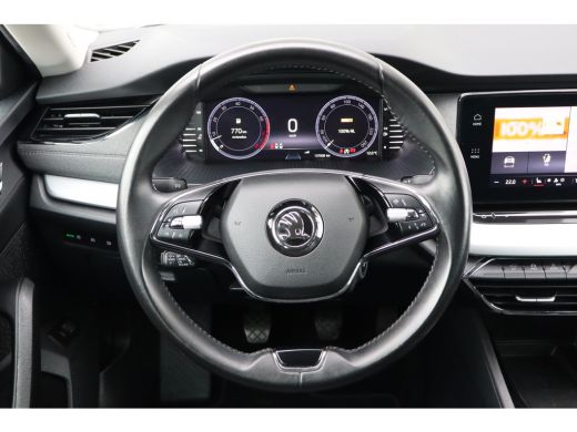 Skoda Octavia Combi 1.5 TSI First Edition | Stoelverwarming | Parkeersensoren | Navigatie | Apple Carplay/Andro... ActivLease financial lease