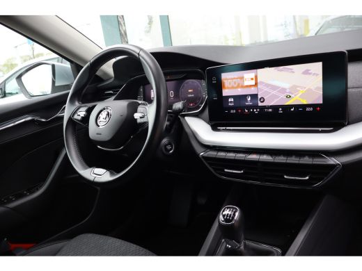 Skoda Octavia Combi 1.5 TSI First Edition | Stoelverwarming | Parkeersensoren | Navigatie | Apple Carplay/Andro... ActivLease financial lease