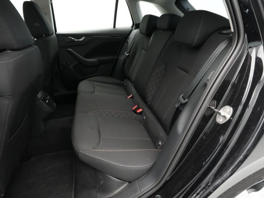 Skoda Scala 1.0 TSI 110pk Ambition Navi via App Airco Cruise Lm Velgen 122 ActivLease financial lease